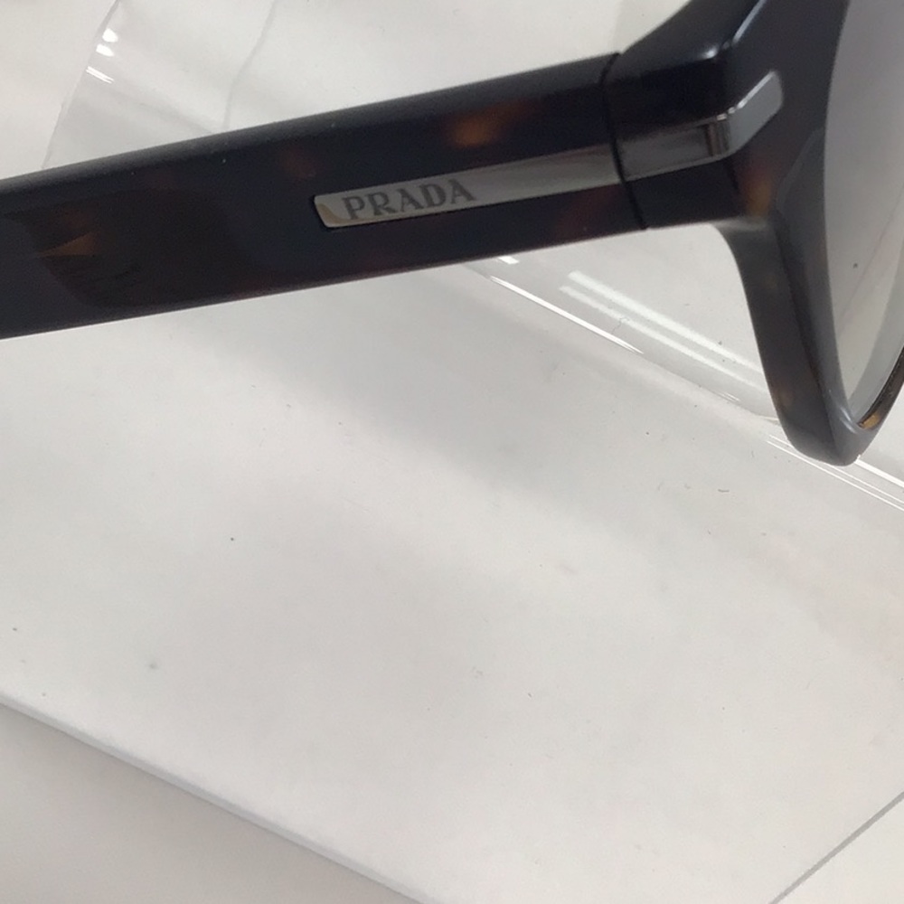 Prada sunglasses #SPR-04Y tortoiseshell - Picture 2 of 5